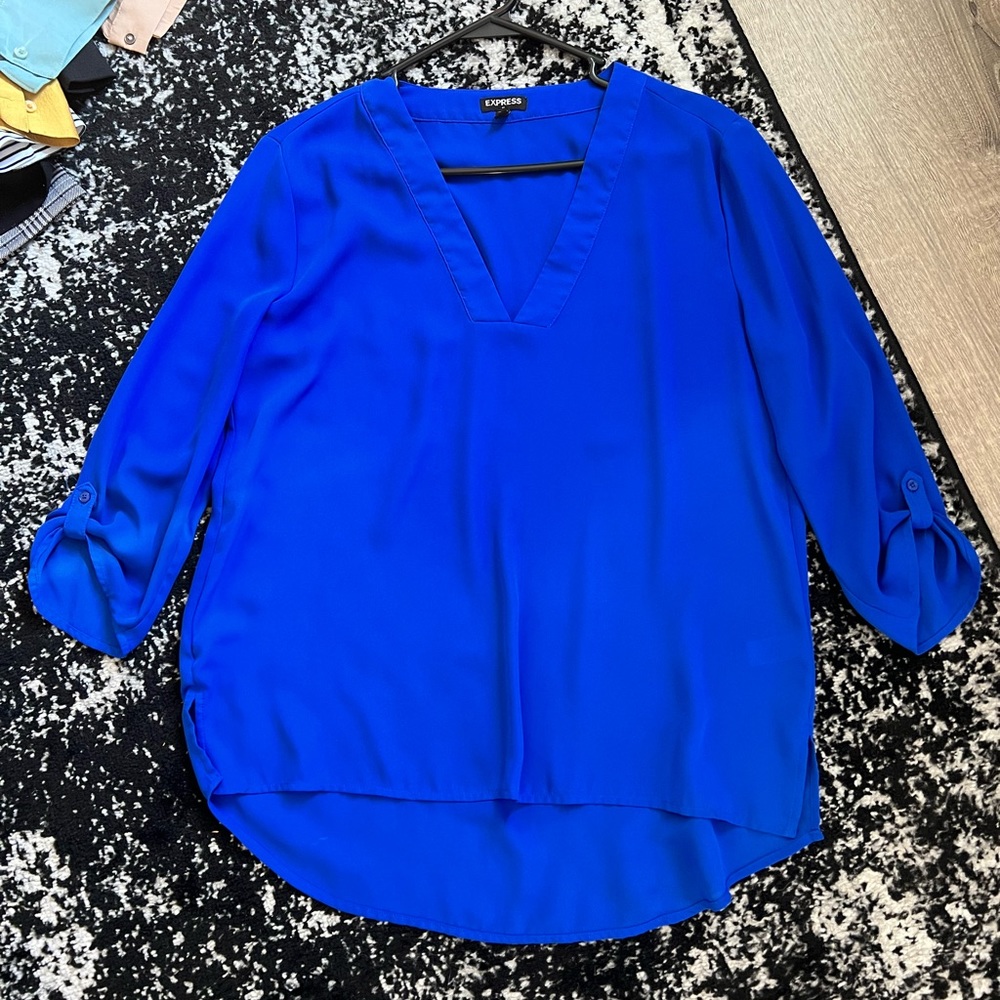 Express, women’s medium